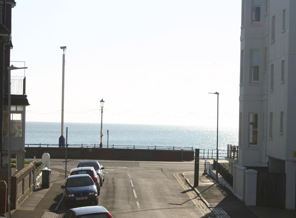 Cambridge House Guest House Eastbourne Zewnętrze zdjęcie