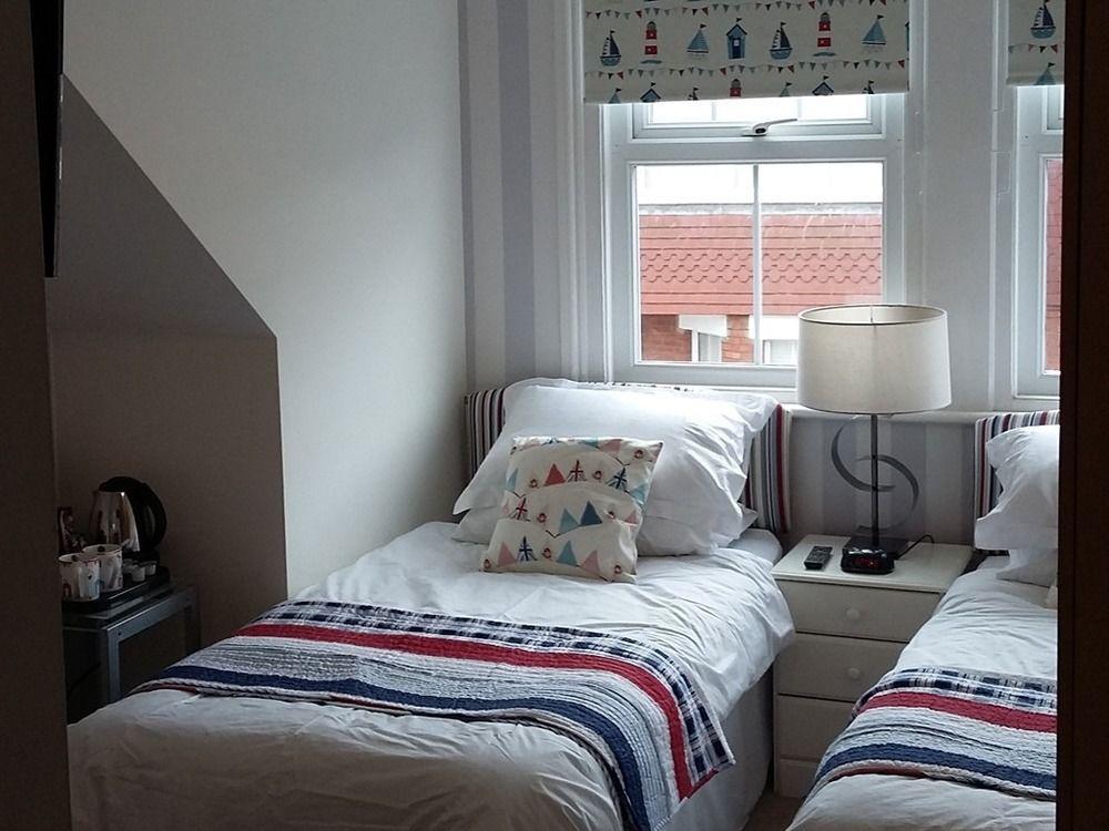 Cambridge House Guest House Eastbourne Zewnętrze zdjęcie