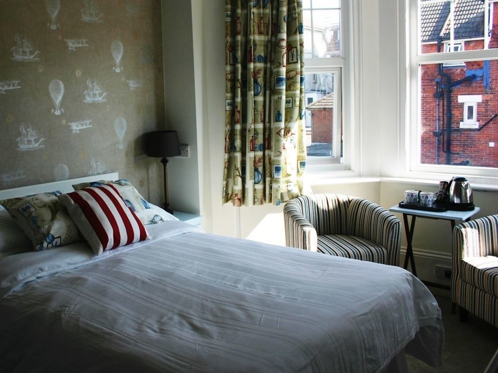 Cambridge House Guest House Eastbourne Zewnętrze zdjęcie