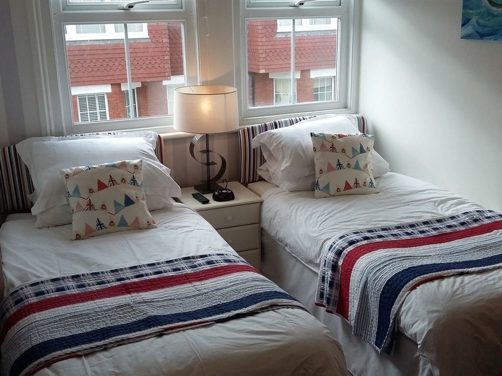 Cambridge House Guest House Eastbourne Zewnętrze zdjęcie